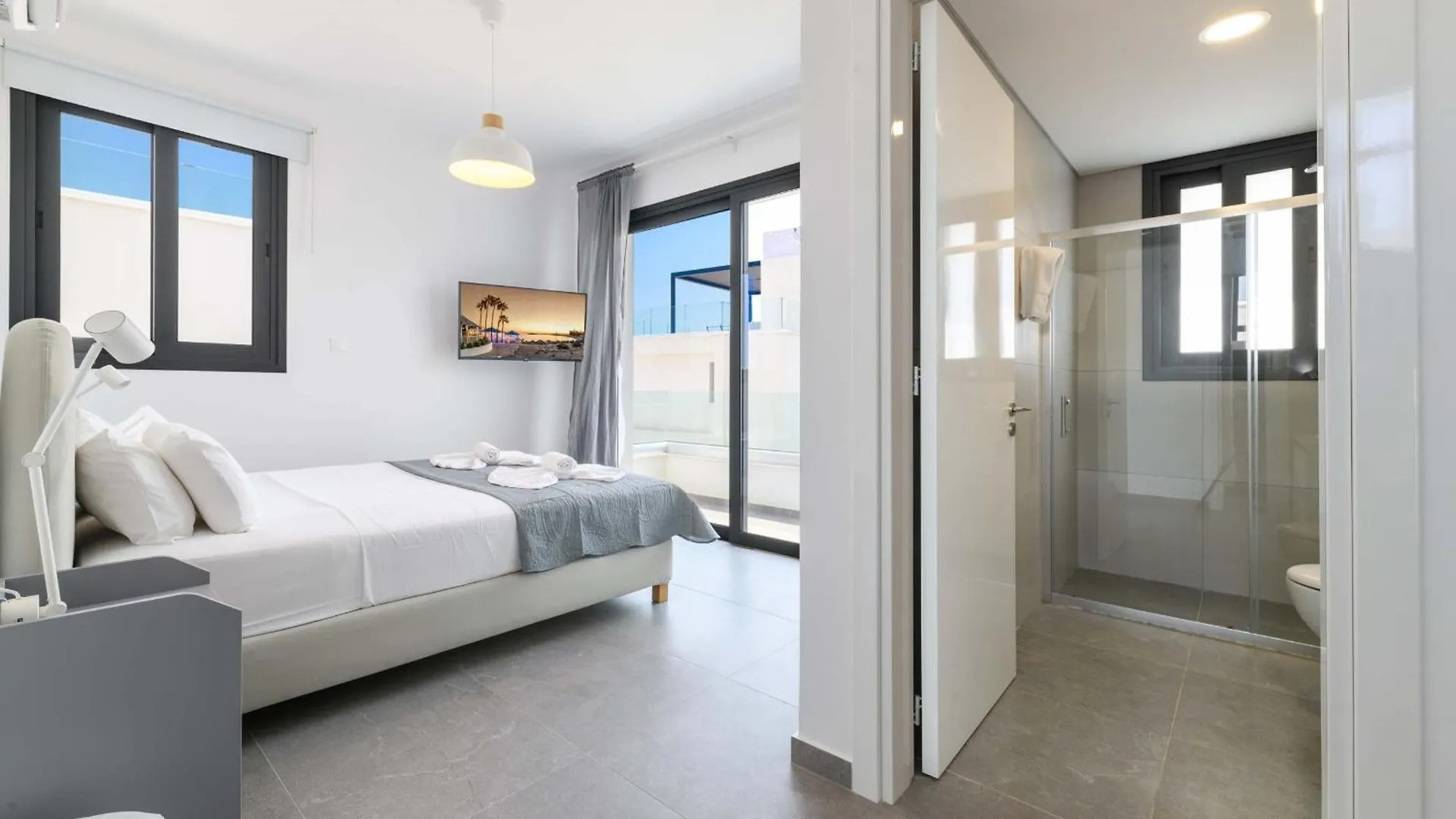 By The Beach - Sunstone Seaview Villa Protaras